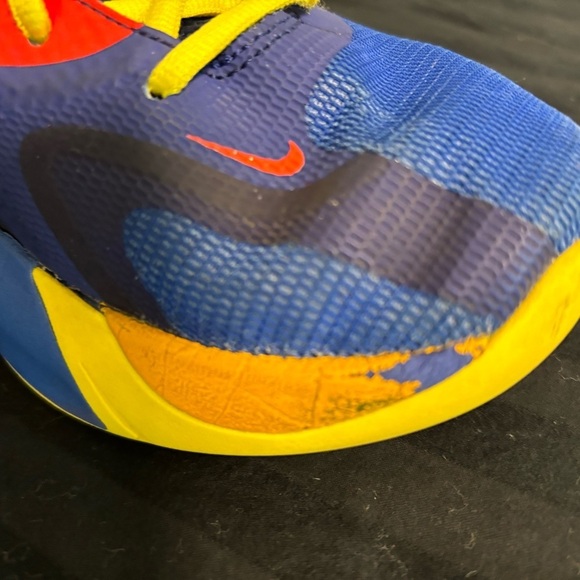 Nike Freak Kaleidoscope Low - Size 6Y - Picture 8 of 8